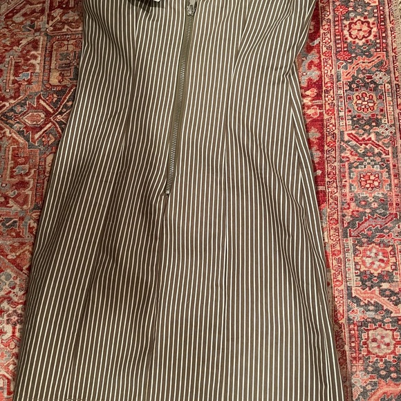 Forever 21 mini dress 👗 - Picture 4 of 5